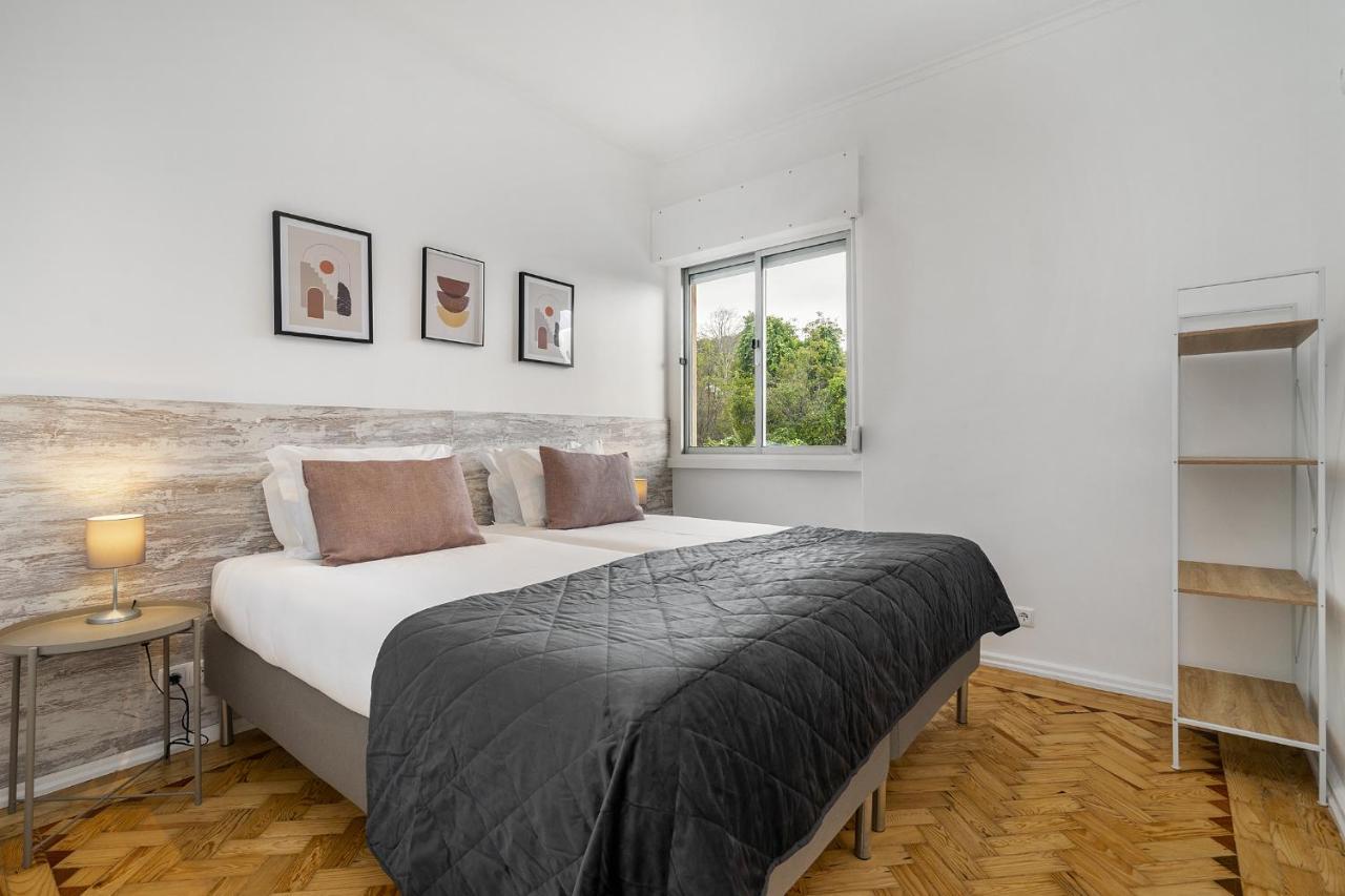 Whome Peaceful Alges Family Home Away From City Noise Lisboa Extérieur photo