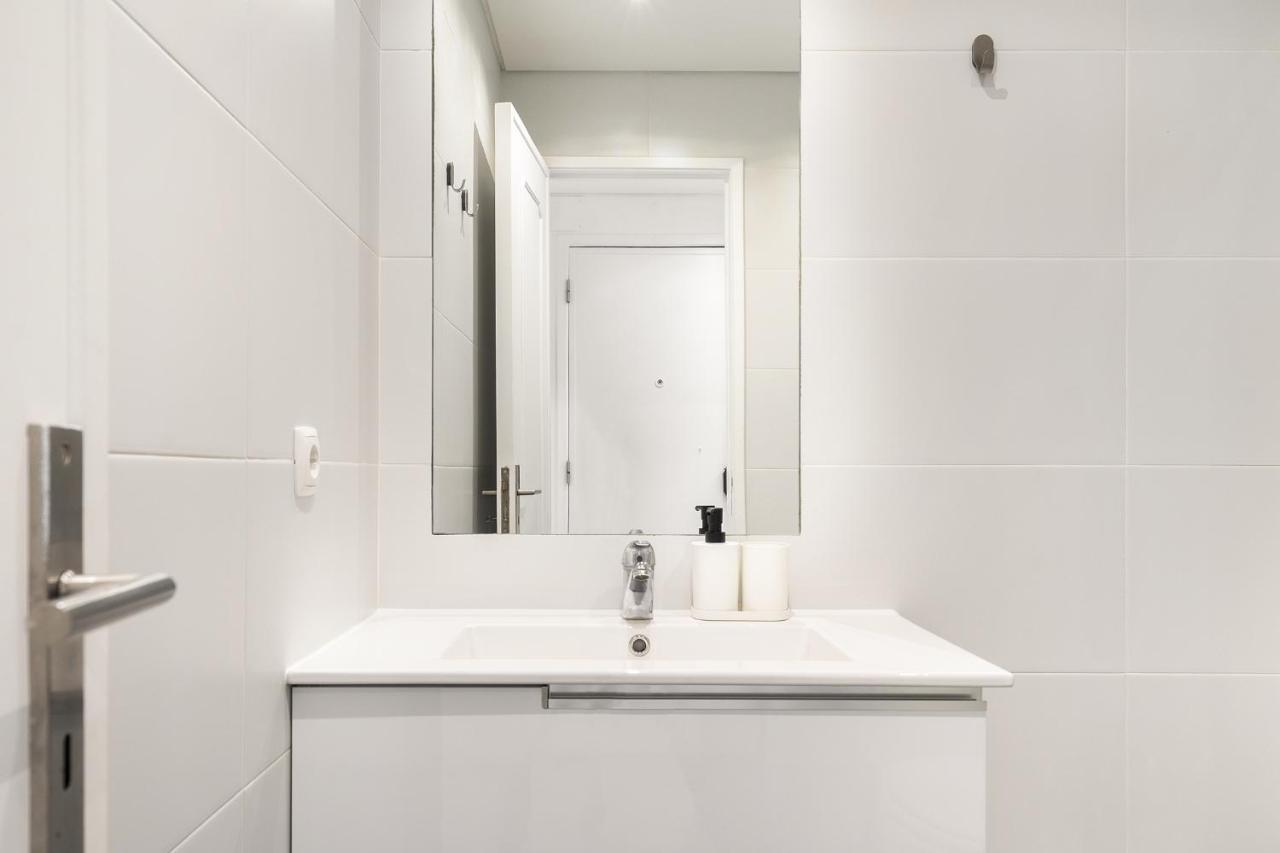 Whome Peaceful Alges Family Home Away From City Noise Lisboa Extérieur photo